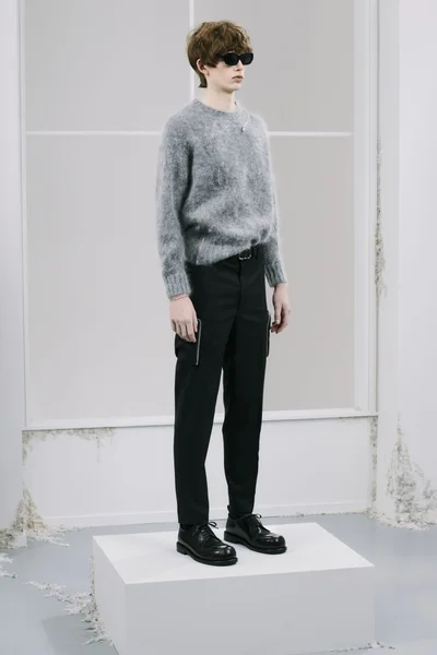 Look 30